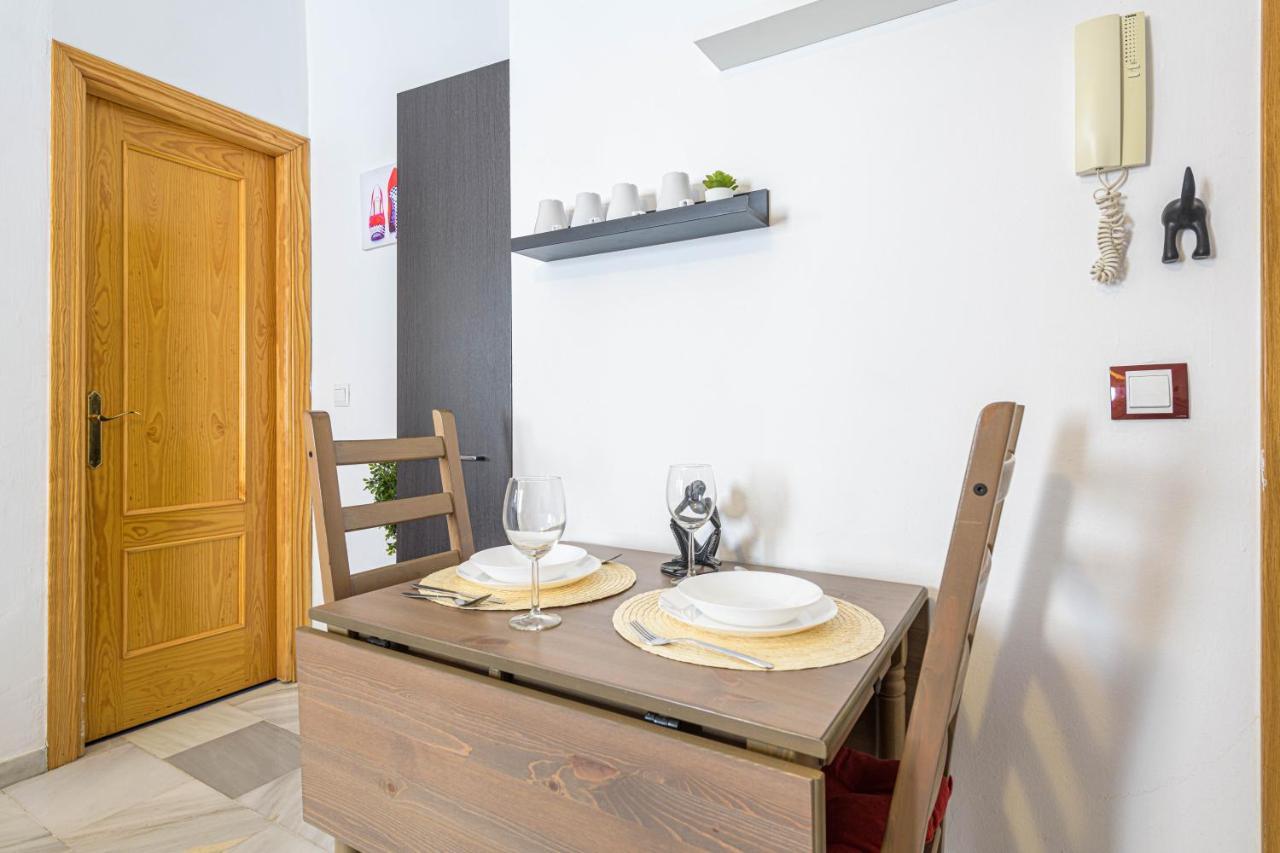 Wintowinrentals Coqueto Apartamento En El Centro De Málaga Exteriör bild