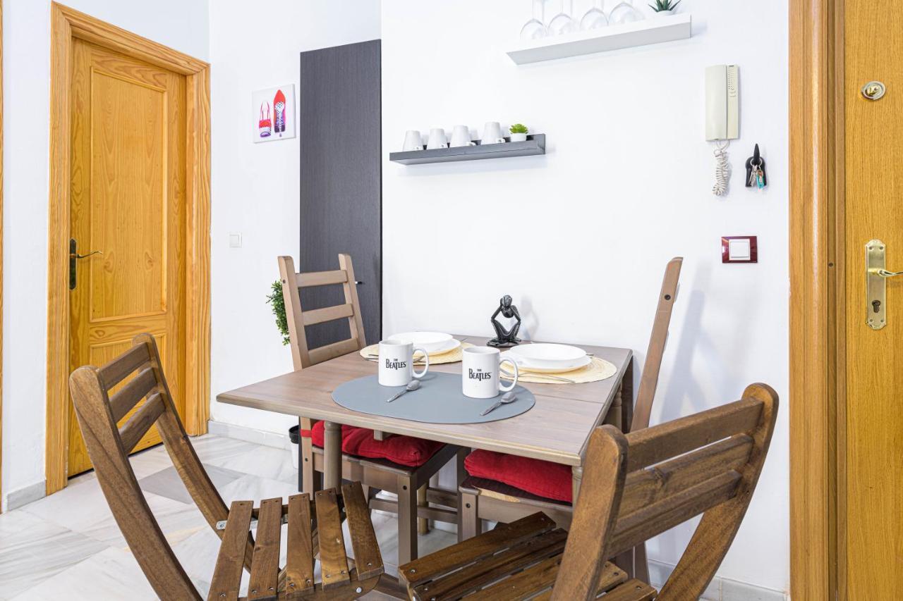 Wintowinrentals Coqueto Apartamento En El Centro De Málaga Exteriör bild