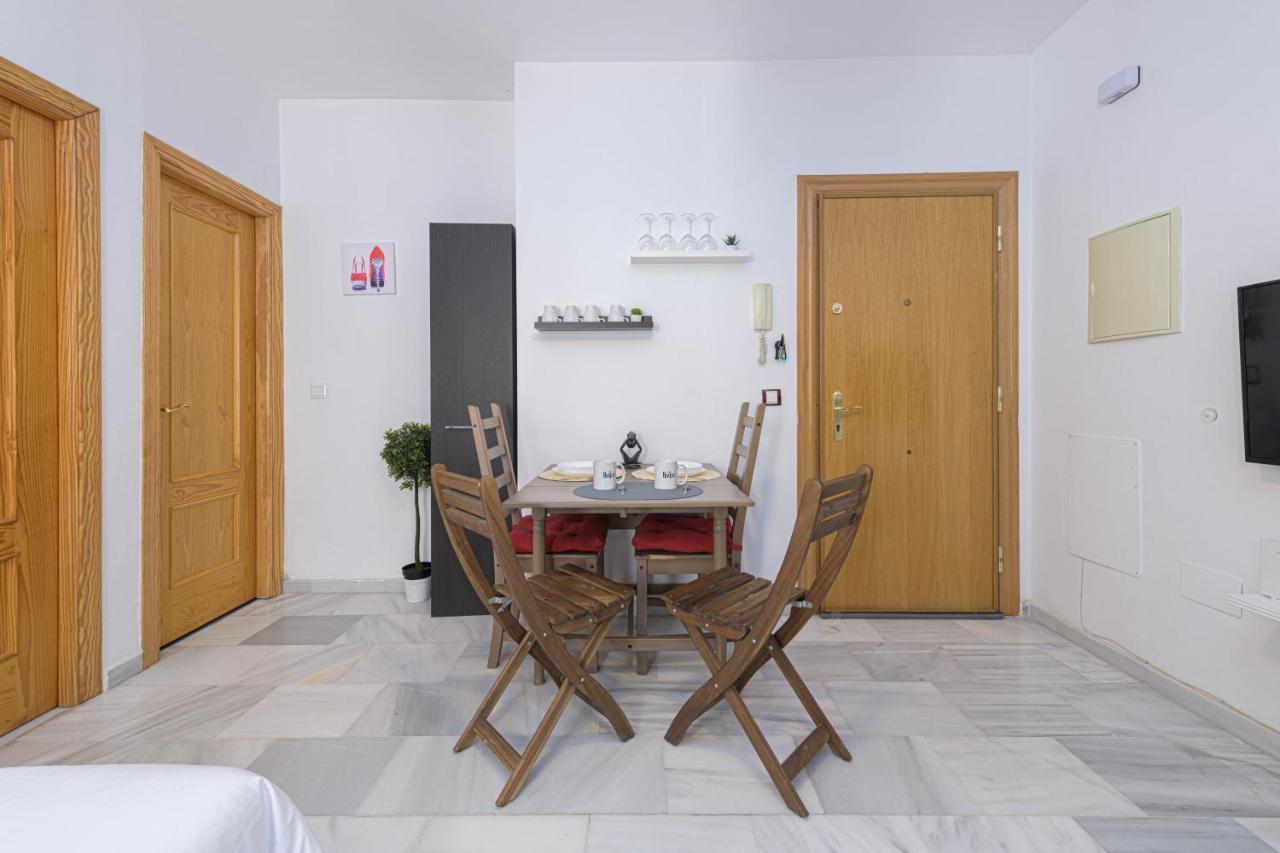 Wintowinrentals Coqueto Apartamento En El Centro De Málaga Exteriör bild